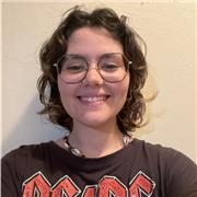 Estudiante de Lengua Española y Literatura Hispánica, amante de la lengua y la enseñanza. Flexible en cuanto a niveles y edades.